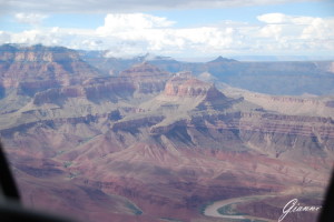 Il Grand Canyon dall'elicottero