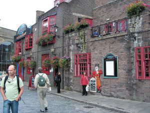 Pub sulle rive del Tamigi