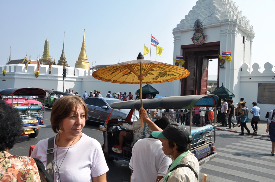 Davanti al Grand Palace Bangkok