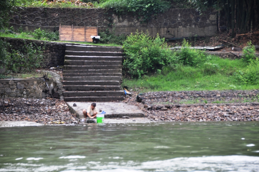 Sulle rive del fiume a Guilin