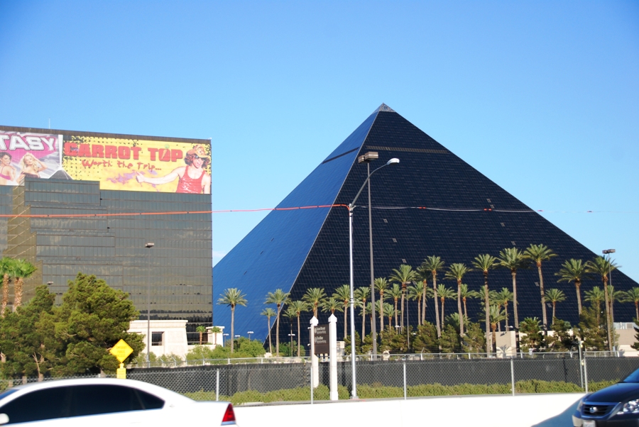 Hotel Luxor