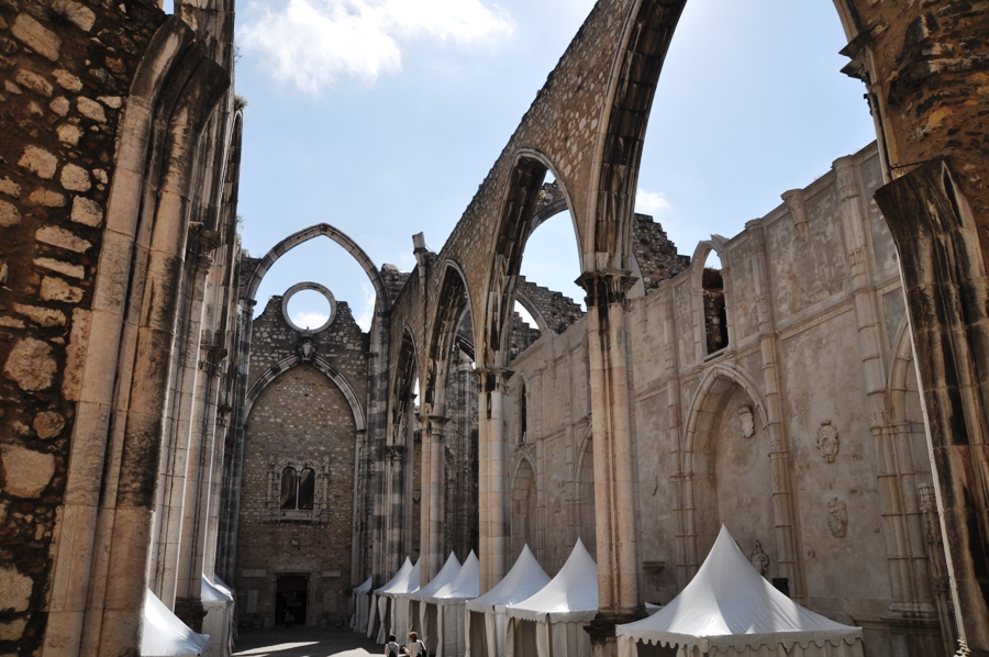 Interno Chiesa del Carmo Lisbona