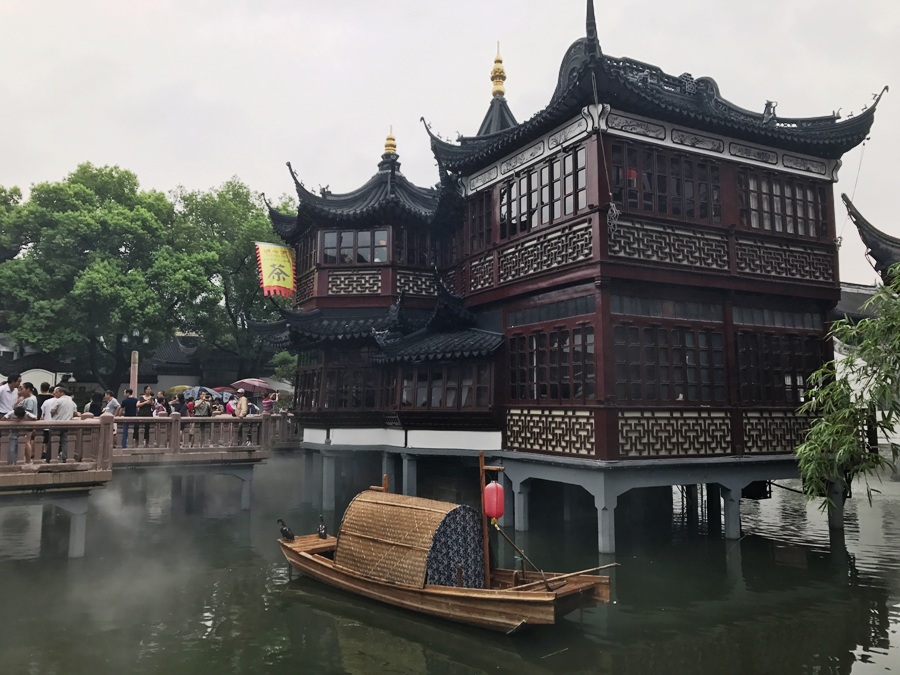 Nei pressi di Yu Garden a Shangai