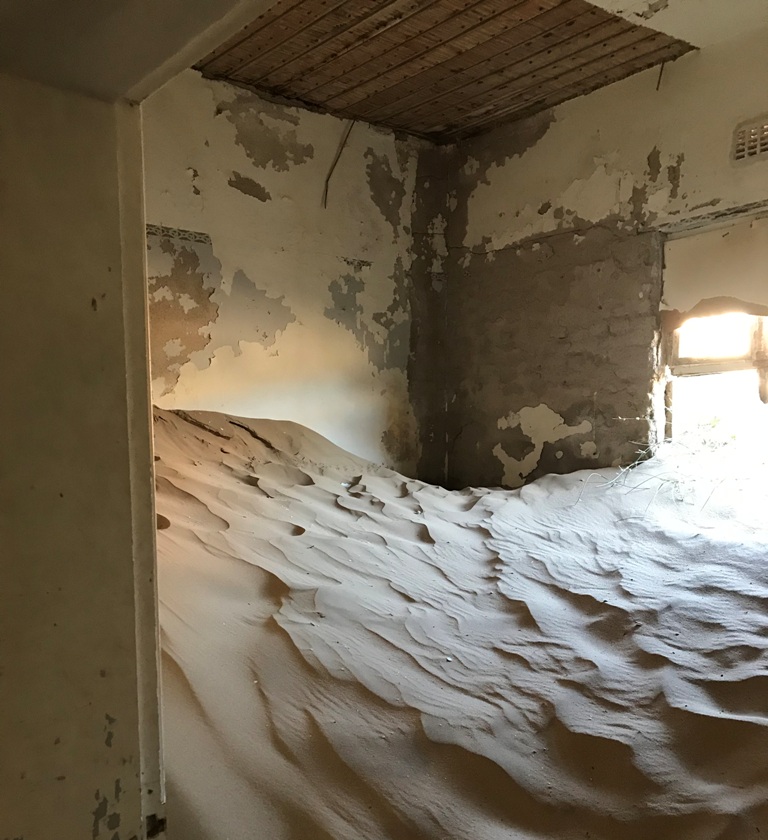 Sabbia all'interno di un edificio