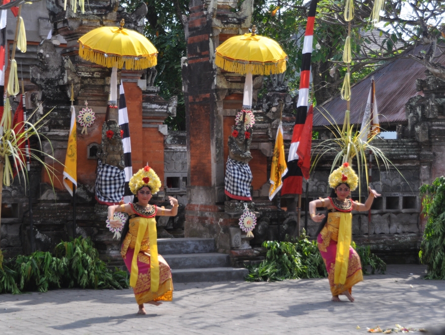 Ubud Danze balinesi