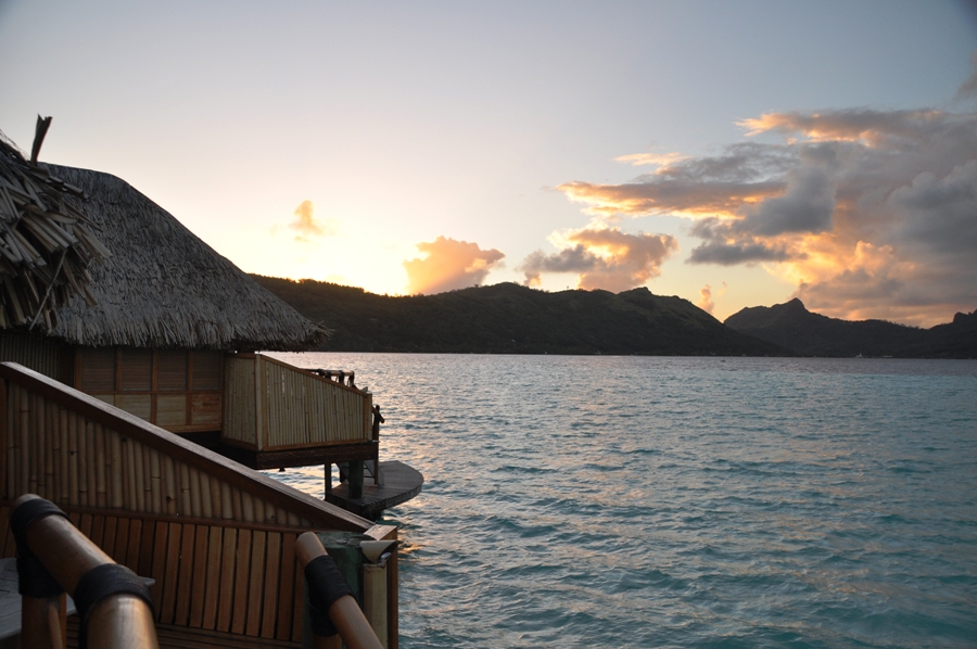 Alba a Bora Bora