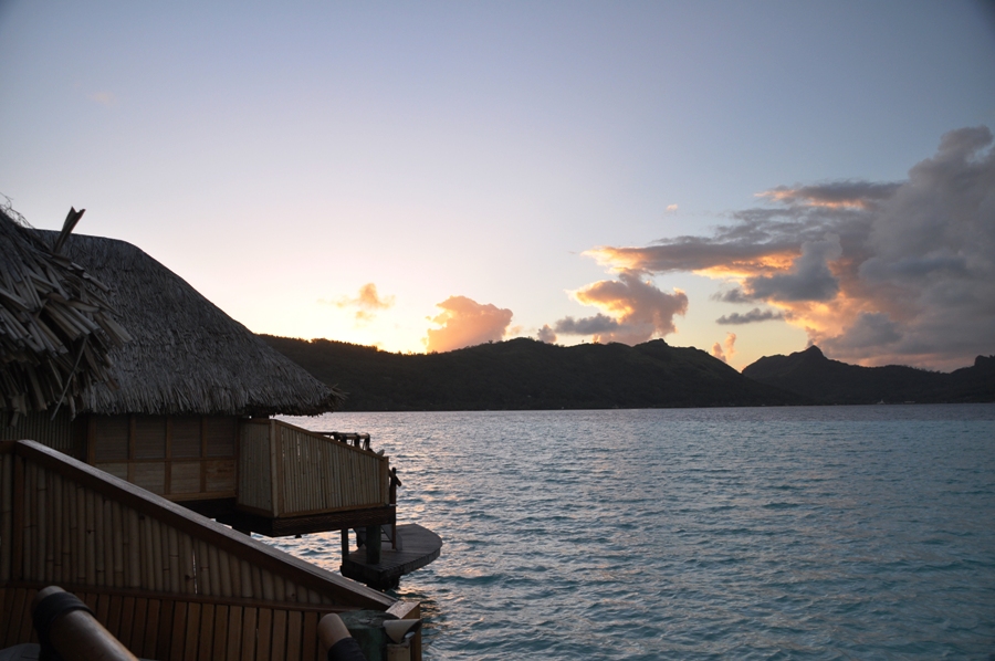 Alba a Bora Bora