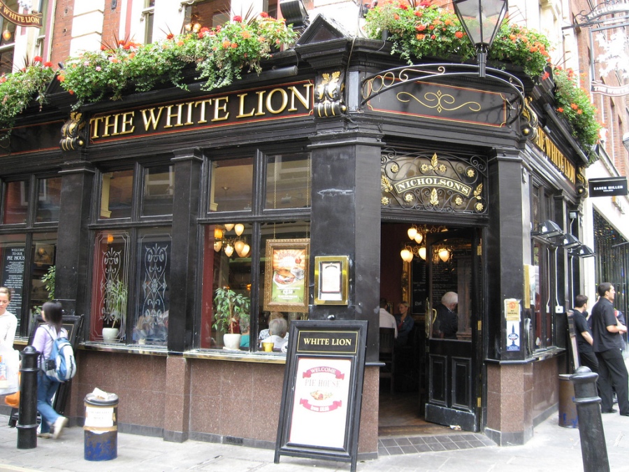 White Lion Pub