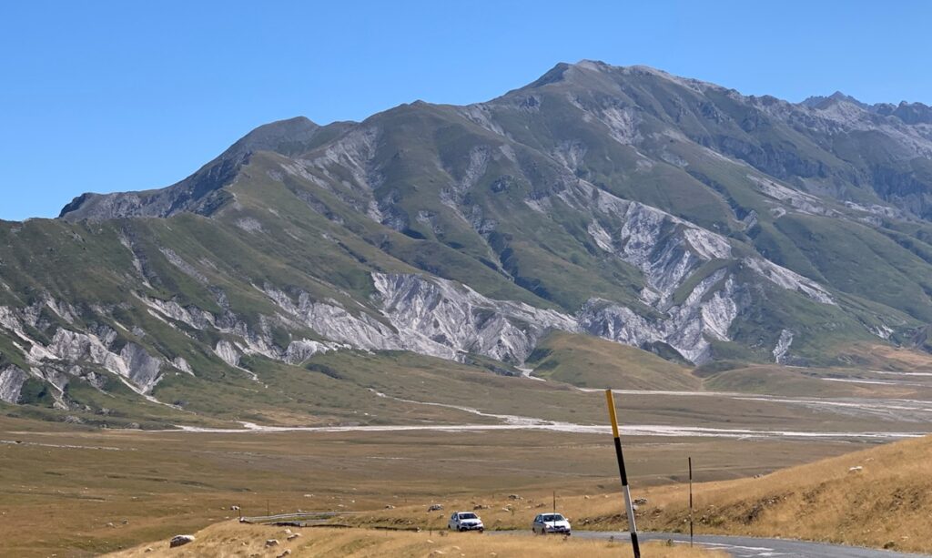 On the road a Campo Imperatore