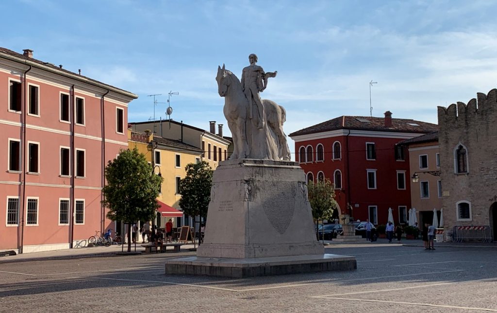 Monumento equestre