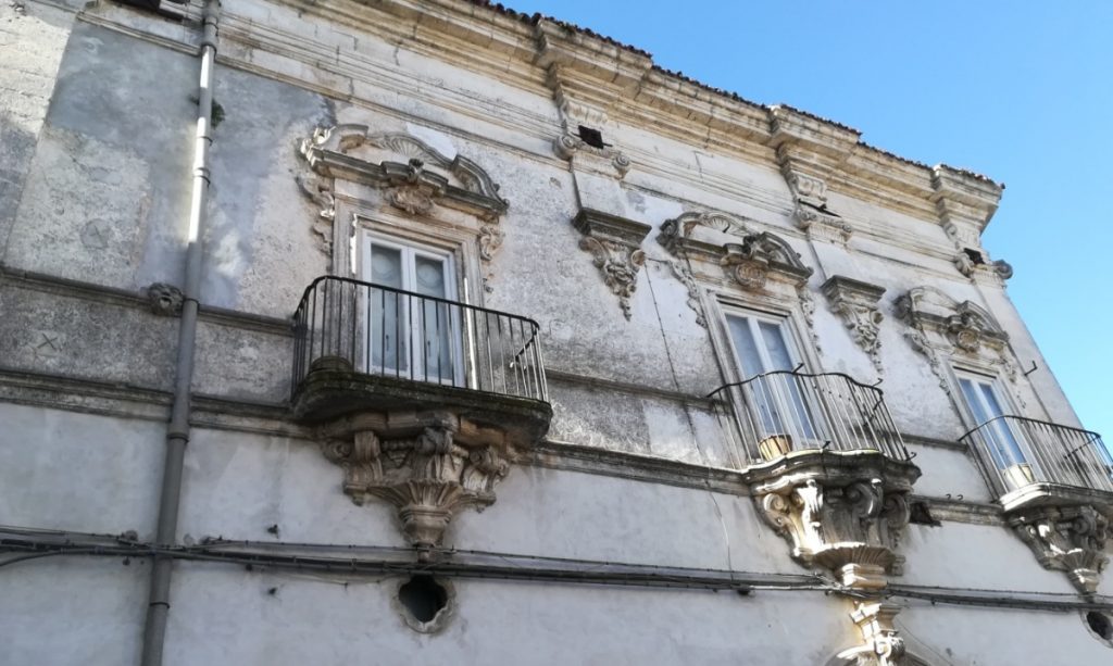 Palazzo a Monte Sant'Angelo