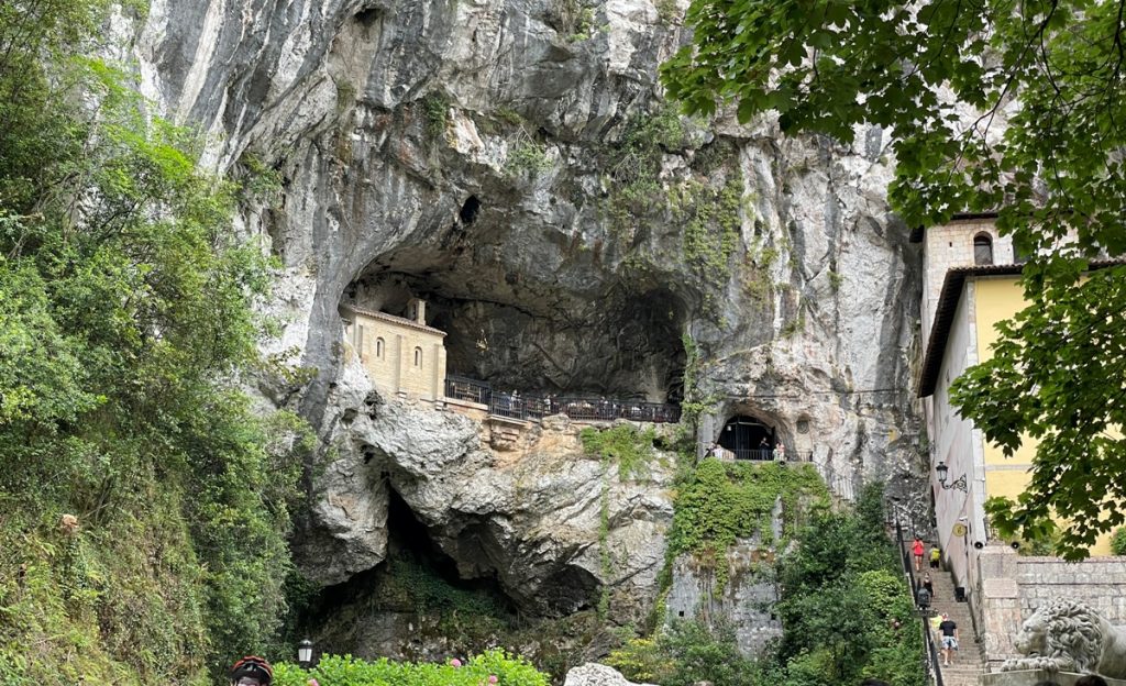 La Santa Grotta