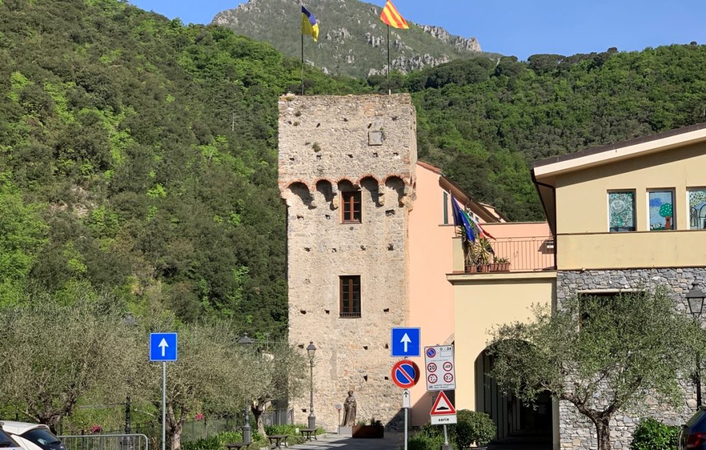 Porta d'ingresso al borgo di Zuccarello