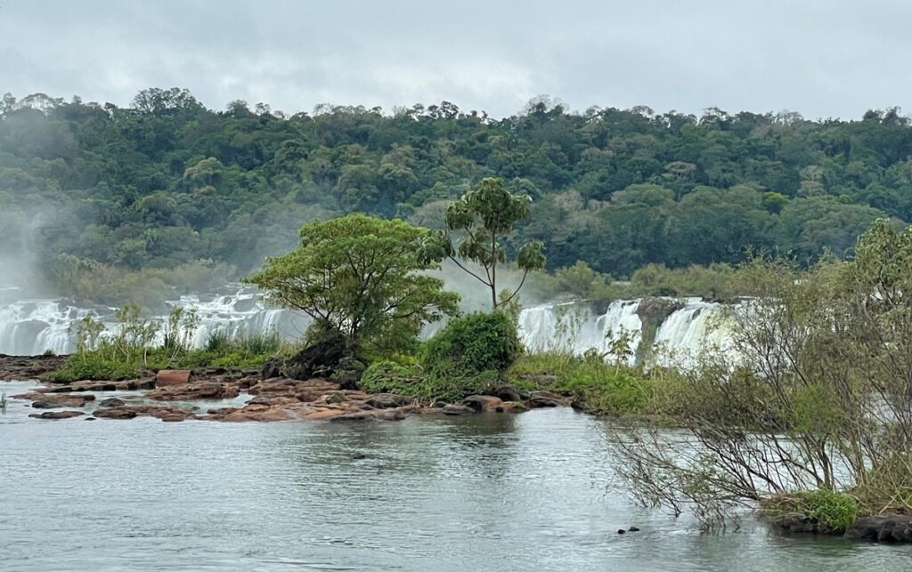 Cascate